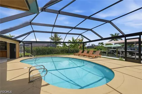 418 Avalon Dr, Cape Coral, FL 33904