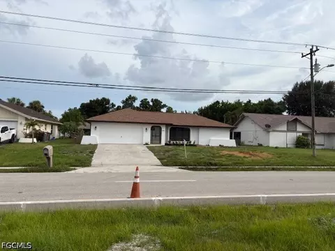 1804 Viscaya Pkwy, Cape Coral, FL 33990