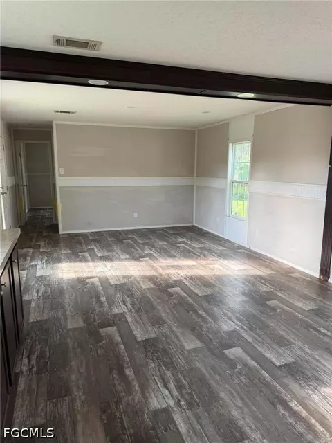 Living - 445 S Quebrada St, Clewiston, FL 33440 photo 2 of 2