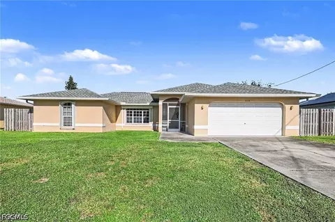 1108 SE 13th Pl, Cape Coral, FL 33990