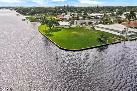 2193 Havana Ave, Fort Myers, FL 33905