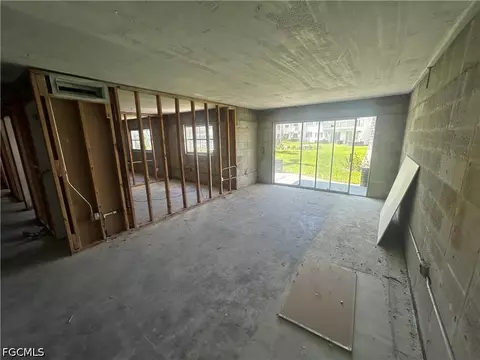 3704 Broadway #109, Fort Myers, FL 33901