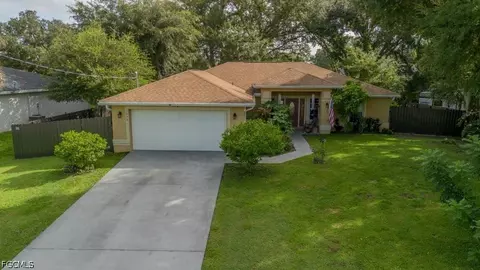 1098 Mission Ln, Labelle, FL 33935