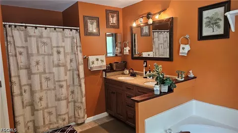 Bath - 711 Epps Brown St E, Lehigh Acres, FL 33974 photo 5 of 5