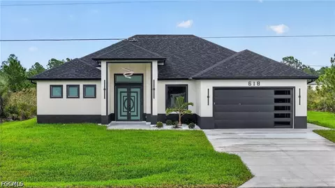 618 Wells Ave, Lehigh Acres, FL 33972