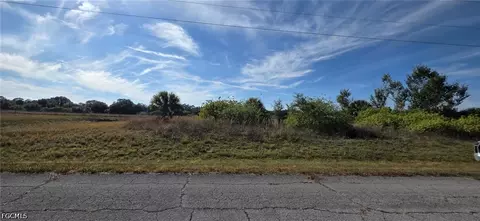 346 Neighborly Rd, Labelle, FL 33935 photo 3