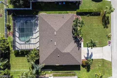701 SE 35th Ter, Cape Coral, FL 33904