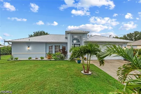 1208 NW 15th Pl, Cape Coral, FL 33993