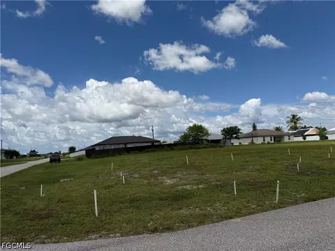 419 NW 20th St, Cape Coral, FL 33993