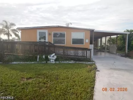 251 Shrub Ln N, North Fort Myers, FL 33917