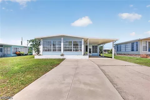 557 Peace Lake Ct, North Fort Myers, FL 33917