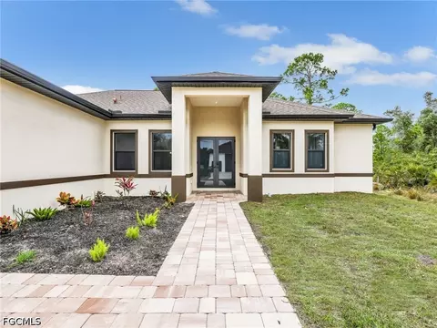 11225 Carnegie Ave, Englewood, FL 34224