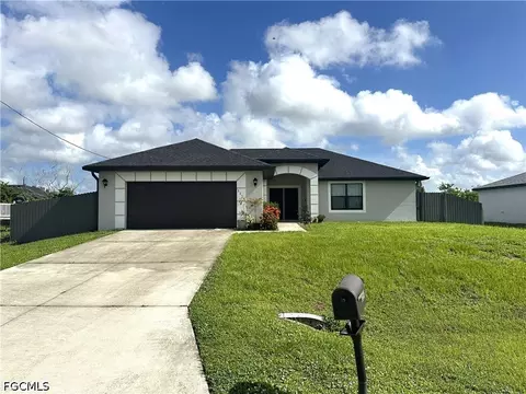 3308 37th St SW, Lehigh Acres, FL 33976