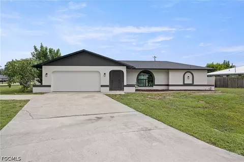 812 SE 34th St, Cape Coral, FL 33904