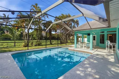 1470 Winkler Ave, Fort Myers, FL 33901