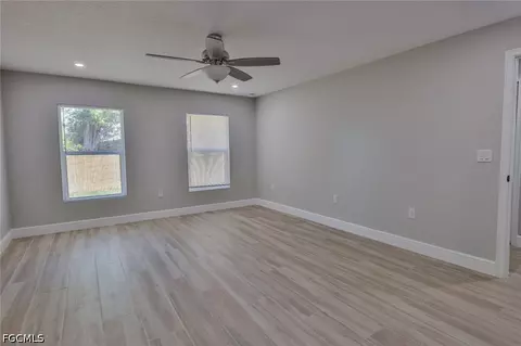 Living - 1013 13th St E, Bradenton, FL 34208 photo 1 of 1