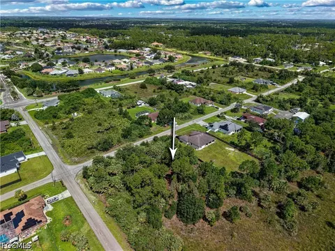 702 Magnolia Ave, Lehigh Acres, FL 33972