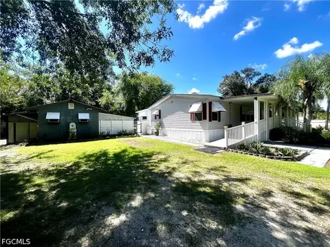 1027 Everglade Ave, Labelle, FL 33935 photo 9