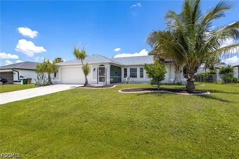 2329 SE 8th Ave, Cape Coral, FL 33990