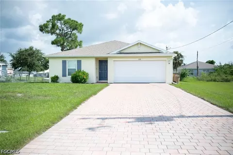 1108 NE 36th Ln, Cape Coral, FL 33909