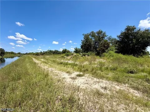 Undisclosed, Labelle, FL 33935 photo 2