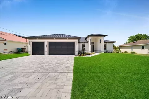 2127 NE 1st Ter, Cape Coral, FL 33909