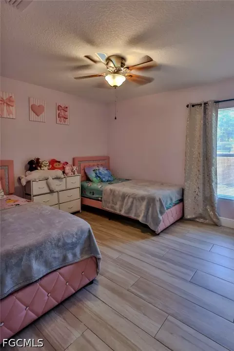 6007 12th St E, Bradenton, FL 34203