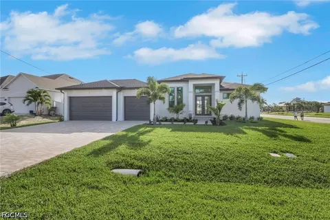 4707 SW 17th Ave, Cape Coral, FL 33914