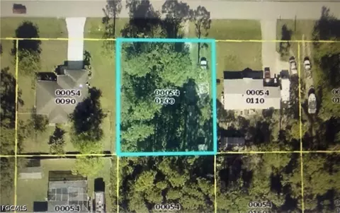 3717 Kittyhawk Dr, Fort Myers, FL 33905