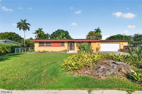 2950 Holly Rd, Fort Myers, FL 33901