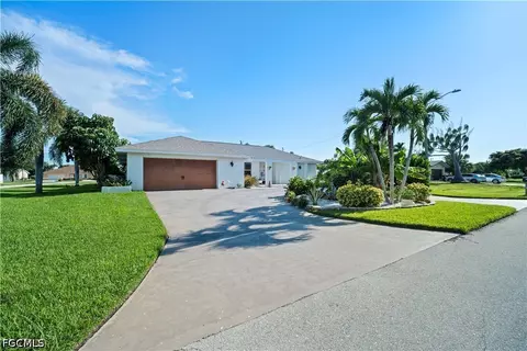 1220 SE 34th Ter, Cape Coral, FL 33904