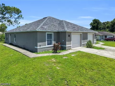 52365238 28th St SW, Lehigh Acres, FL 33973
