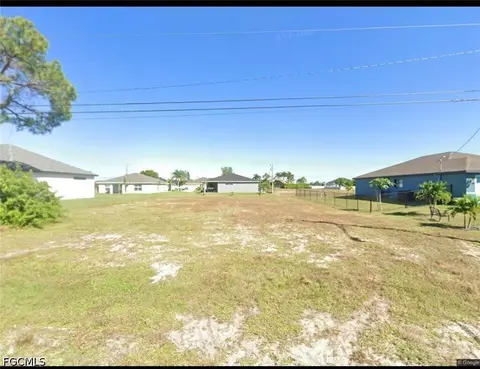 2413 NW 24th St, Cape Coral, FL 33993