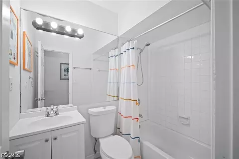 Bath - 273 Porter St, Naples, FL 34113 photo 2 of 2