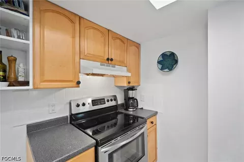 Kitchen - 273 Porter St, Naples, FL 34113 photo 2 of 2