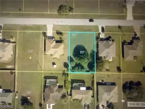 1814 NE 23rd St, Cape Coral, FL 33909