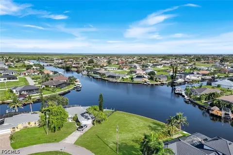 3713 NW 14th St, Cape Coral, FL 33993