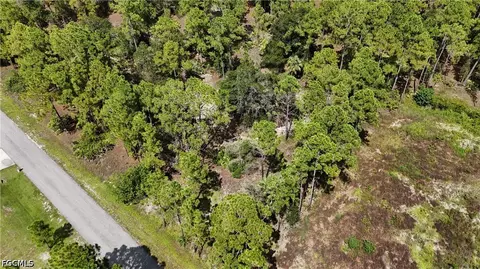 1212 Calvin Ave, Lehigh Acres, FL 33972