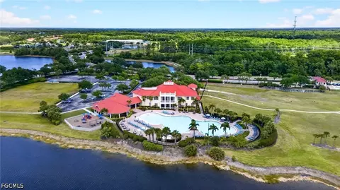 View/Area - 3721 E Hampton Cir, Alva, FL 33920 photo 8 of 10