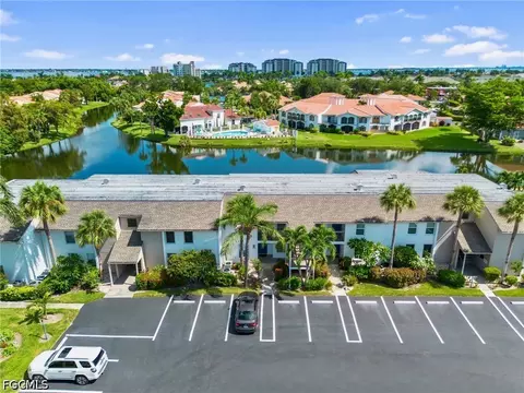 541 Peppertree Dr #7, Fort Myers, FL 33908