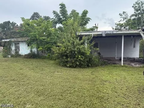 1235 Gramac Dr, North Fort Myers, FL 33917