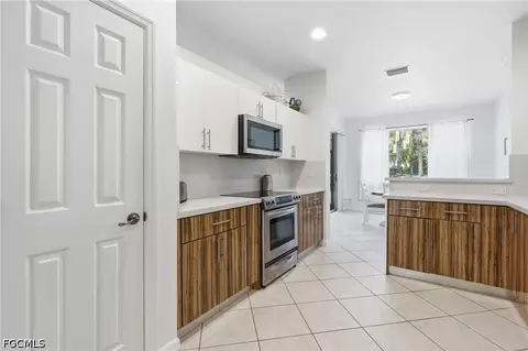 Kitchen - 20238 Larino Loop, Estero, FL 33928 photo 4 of 4