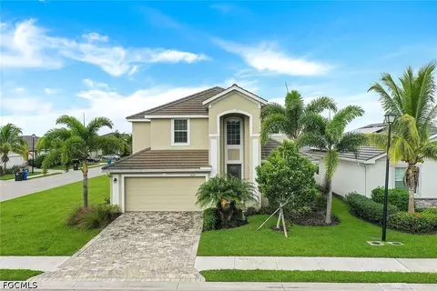 4234 Bluegrass Dr, Fort Myers, FL 33916
