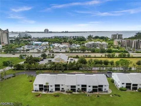 1051 Palm Ave #112, North Fort Myers, FL 33903