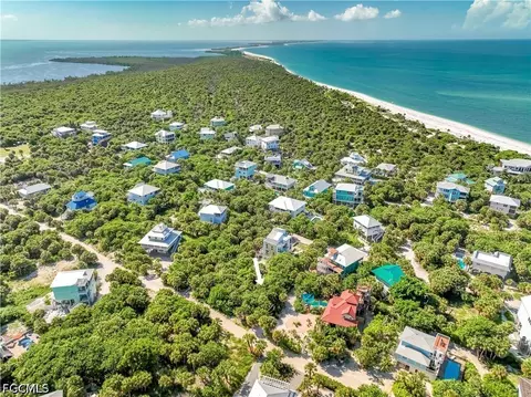 View/Area - 4531 Conch Shell Dr, Captiva, FL 33924 photo 10 of 26