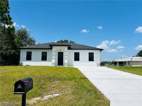 3705 E 15th St, Lehigh Acres, FL 33972