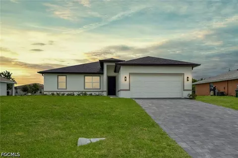 130 NE 25th St, Cape Coral, FL 33909