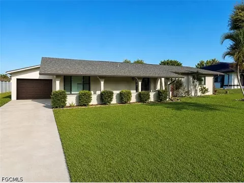 4233 SW 1st Ave, Cape Coral, FL 33914