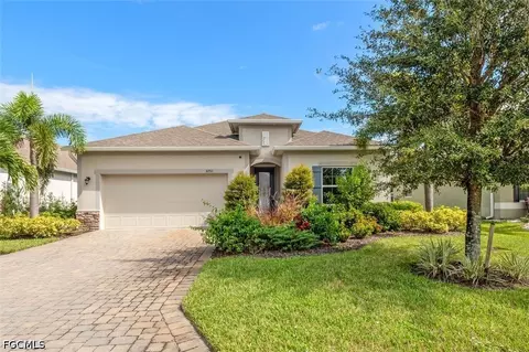 8753 Cascade Price Cir, North Fort Myers, FL 33917