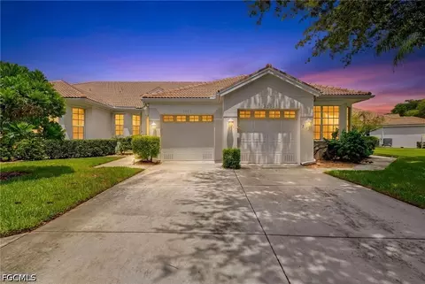 8760 Stockbridge Dr, Fort Myers, FL 33908